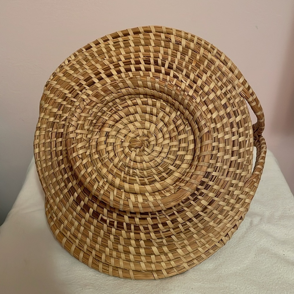 Sweetgrass Triple Cross Handle Bottle Handwoven Basket - Picture 4 of 6